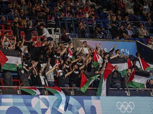 Bendera Palestina Berkibar Saat Paraguay Hancurkan Israel di Olimpiade