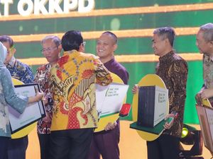 Berhasil Tekan Inflasi, Kebumen Raih SPHP Awards Terbaik 1 Nasional Berhasil Tekan Inflasi, Kebumen Raih SPHP Awards Terbaik 1 Nasional