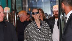 Gaya Celine Dion Pakai Baju Olahraga Seharga Rp 113 Juta