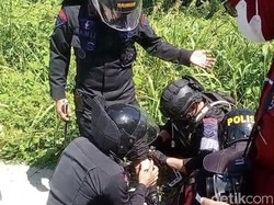 Danyon Brimob Luka Kena Batu Saat Amankan Ricuh Eksekusi Lahan di Pinrang