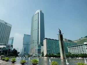 Laba Tumbuh Dua Digit, Saham BBCA Tembus All Time High