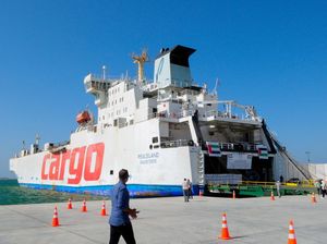 Ini Kapal Kargo yang Membawa Bantuan Medis untuk Warga Gaza Ini Kapal Kargo yang Membawa Bantuan Medis untuk Warga Gaza