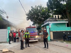 Pengolahan Sampah di Tangsel Terbakar Kemarin, Api Muncul Lagi Pagi Tadi