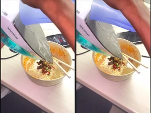 Kreatif! Mahasiswa Ini Masak Mie Instan Pakai Setrikaan Kreatif! Mahasiswa Ini Masak Mie Instan Pakai Setrikaan