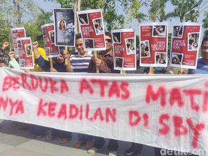 Tolak Ronald Tannur Bebas, Warga Sidoarjo Gaungkan #JusticeforDiniSera Tolak Ronald Tannur Bebas, Warga Sidoarjo Gaungkan #JusticeforDiniSera