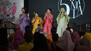 Tampilkan Pesona Budaya Indonesia Lewat Lagu Kebaya
