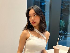 Kondisi Naura Ayu Usai Jatuh saat Catwalk Kondisi Naura Ayu Usai Jatuh saat Catwalk