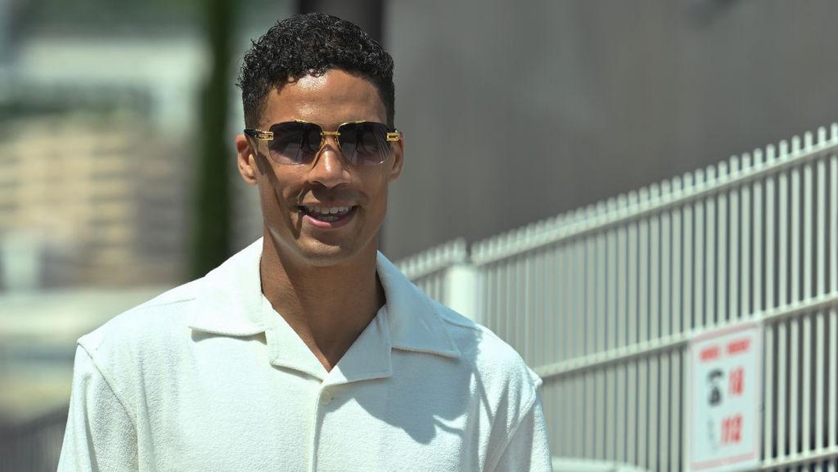 Raphael Varane gabung Como karena proyek spesial (Getty Images/Vince Mignott/MB Media)