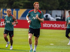 Bek Liverpool Ini Protes Harganya Kemahalan