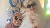 8 Foto Syahrini Terharu Dapat Kejutan Baby Shower, Ada Balon Baby Boy & Girl