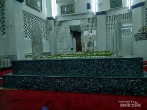 Ziarah ke Makam Habib Ali Kwitang, Ini Perannya dalam Kemerdekaan Ziarah ke Makam Habib Ali Kwitang, Ini Perannya dalam Kemerdekaan