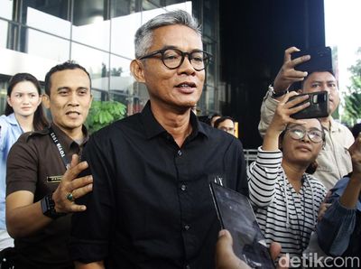 Ekspresi Wahyu Setiawan Usai 6 Jam Diperiksa KPK soal Harun Masiku