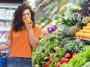 Saat Beli 4 Buah dan Sayur Ini, Cium Aromanya Untuk Deteksi Kesegaran Saat Beli 4 Buah dan Sayur Ini, Cium Aromanya Untuk Deteksi Kesegaran