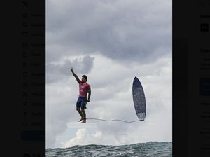 Kisah di Balik Foto Viral Peselancar Anti Gravitasi di Olimpiade Paris Kisah di Balik Foto Viral Peselancar Anti Gravitasi di Olimpiade Paris