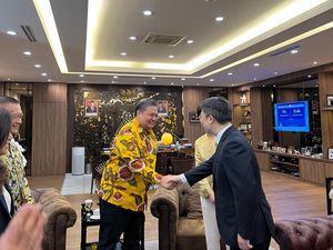 Airlangga Bertemu Elite PKT, Golkar Diundang Studi Makan Gratis di China