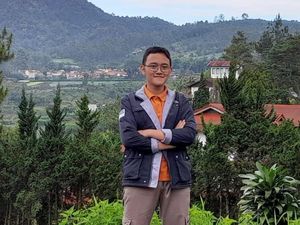 Anak Pedagang Plastik Lulus ITB dengan IPK 3,99, Begini Kisah Zaky