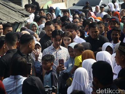 Momen Gibran Blusukan di Kota Tangerang