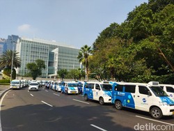 Sopir Angkot Hadang Mikrotrans di Pulogadung, Rute JAK41 Disetop Sementara