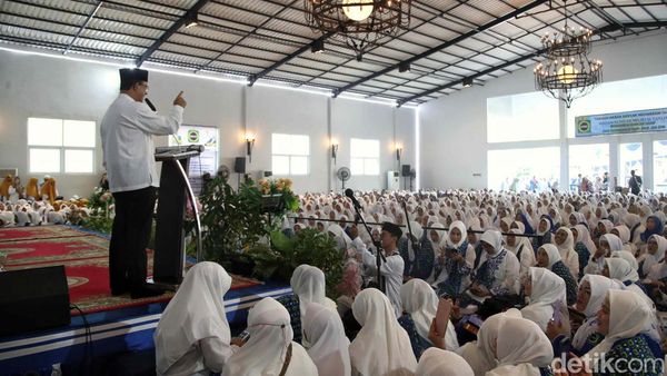 Saat Anies Baswedan Bicara di Hadapan Ratusan Kaum Ibu
