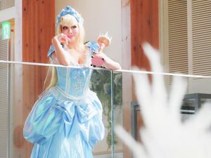 Totalitas Sally Hashimoto Jadi Princess di Dunia Nyata Totalitas Sally Hashimoto Jadi Princess di Dunia Nyata