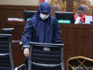 Terbukti Korupsi Proyek Tol MBZ, Sofiah Balfas Divonis 4 Tahun Penjara Terbukti Korupsi Proyek Tol MBZ, Sofiah Balfas Divonis 4 Tahun Penjara