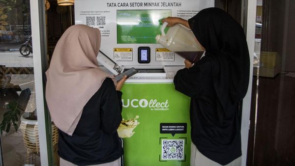 Warga Bandung Bisa Raup Cuan dari Setor Minyak Jelantah