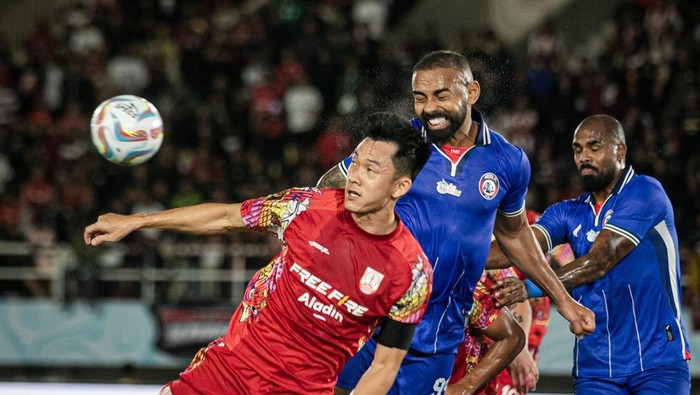 Arema FC melaju ke final Piala Presiden 2024. Singo Edan mendapatkan tiket tersebut setelah mengalahkan Persis Solo 2-0. Semifinal Persis vs Arema digelar di Stadion Manahan Solo, Rabu (31/7/2024 malam WIB.
