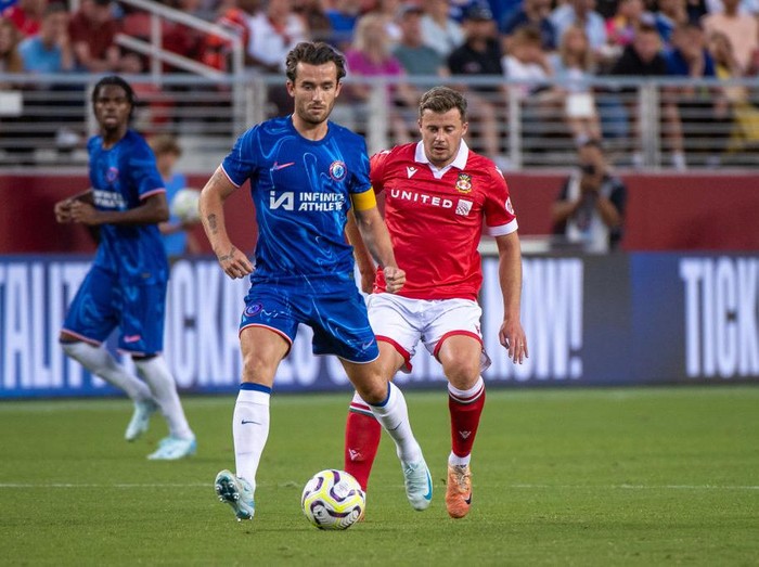 SANTA CLARA, CALIFORNIA - JULY 24: Ben Chilwell #21 of Chelsea FC escapes James Jones #30 of Wrexham AFC at Levis Stadium on July 24, 2024 in Santa Clara, California. (Photo by Lyndsay Radnedge/ISI Photos/Getty Images)