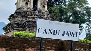 Menengok Wisata Candi Jawi Pasuruan