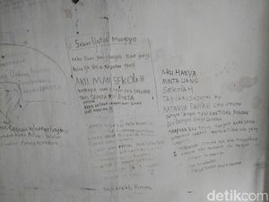 Video Penampakan Pesan Pilu Ibu dan Anak yang Ditemukan Jadi Kerangka Video Penampakan Pesan Pilu Ibu dan Anak yang Ditemukan Jadi Kerangka