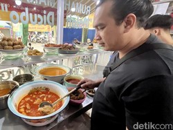 Jerit Pedagang Kuliner Bandung Kena Imbas Naiknya Harga Cabai