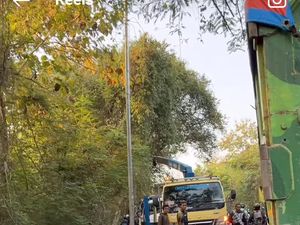 2 Truk Tabrakan di Hutan Bunder Gunungkidul, 1 Sopir Terluka