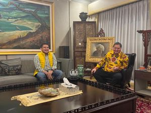 Temui Airlangga, Appi Sebut Aliyah Jadi Calon Wakilnya di Pilwalkot Makassar