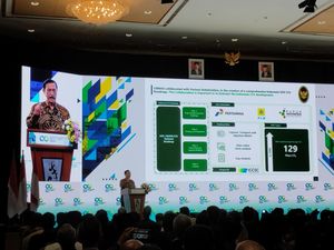 Luhut Rayu UEA Bangun Pabrik Aluminium di Kalimantan Utara Luhut Rayu UEA Bangun Pabrik Aluminium di Kalimantan Utara