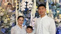 7 Foto Nikita Willy Tasyakuran 4 Bulan Kehamilan, Cantik dengan Baby Bump