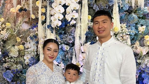 7 Foto Nikita Willy Tasyakuran 4 Bulan Kehamilan, Cantik dengan Baby Bump