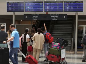 Penerbangan Rute Lebanon Terganggu Imbas Ketegangan Israel-Hizbullah