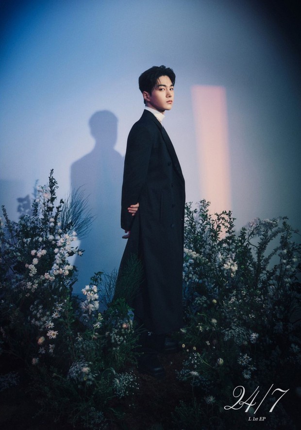 Potret Kim Myung Soo dalam foto konsep album '24/7'/ Foto: instagram.com/lookmedia_ent Potret Kim Myung Soo dalam foto konsep album '247'