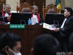 Episode Terbaru Kasus Timah Rp 300 Triliun di Meja Hijau