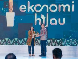 PTPP Raih 3 Penghargaan di Anugerah Ekonomi Hijau dan CSR Awards 2024 PTPP Raih 3 Penghargaan di Anugerah Ekonomi Hijau dan CSR Awards 2024