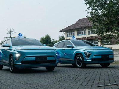 Begini Tampang Hyundai Kona Electric yang Disulap Jadi Taksi BlueBird