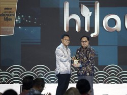 Rencana Wuling Perkokoh Ekosistem EV di RI: Tambah Dealer-Tempat Ngecharger