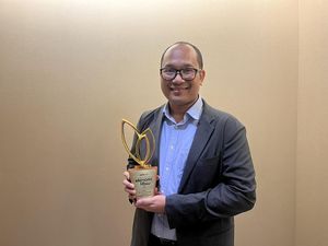 Komitmen Aqua Dukung Ekonomi Sirkular Lewat #BijakBerplastik Komitmen Aqua Dukung Ekonomi Sirkular Lewat #BijakBerplastik