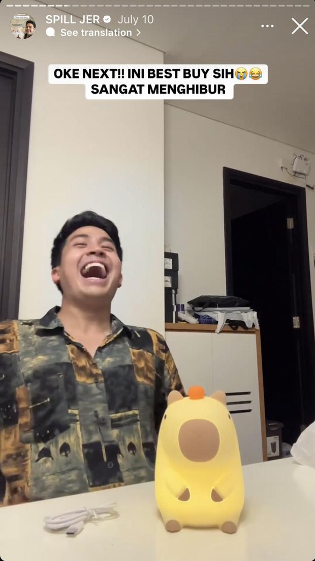 Cek Serba-serbi Barang Lucu yang Jerome Polin Sering Spill di Media Sosial, Ada Link Produk Shopee-nya Juga!