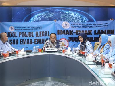 Emak-emak Geruduk Kominfo, Desak Pemberantasan Judi Online