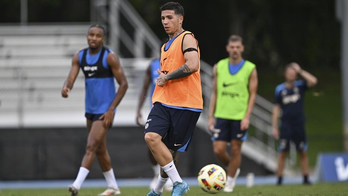ATLANTA, GEORGIA - JULY 30: Enzo Fernandez of Chelsea during a training session at PACE Academy on July 30, 2024 in Atlanta, Georgia. (Photo by Darren Walsh/Chelsea FC via Getty Images)