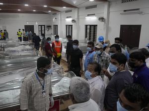 Evakuasi Korban Tewas Longsor Maut India ke Kamar Mayat