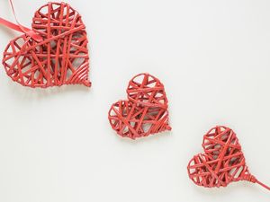 Mengenal Red String Theory, Sebuah Kepercayaan Tentang Jodoh