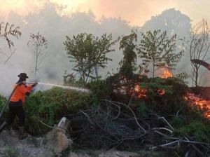 Karhutla di Muara Medak Muba Belum Padam, Penyekatan Dilakukan
