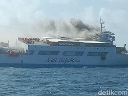KM Niki Sejahtera Terbakar di Perairan Banjarmasin, Bakamla RI Evakuasi